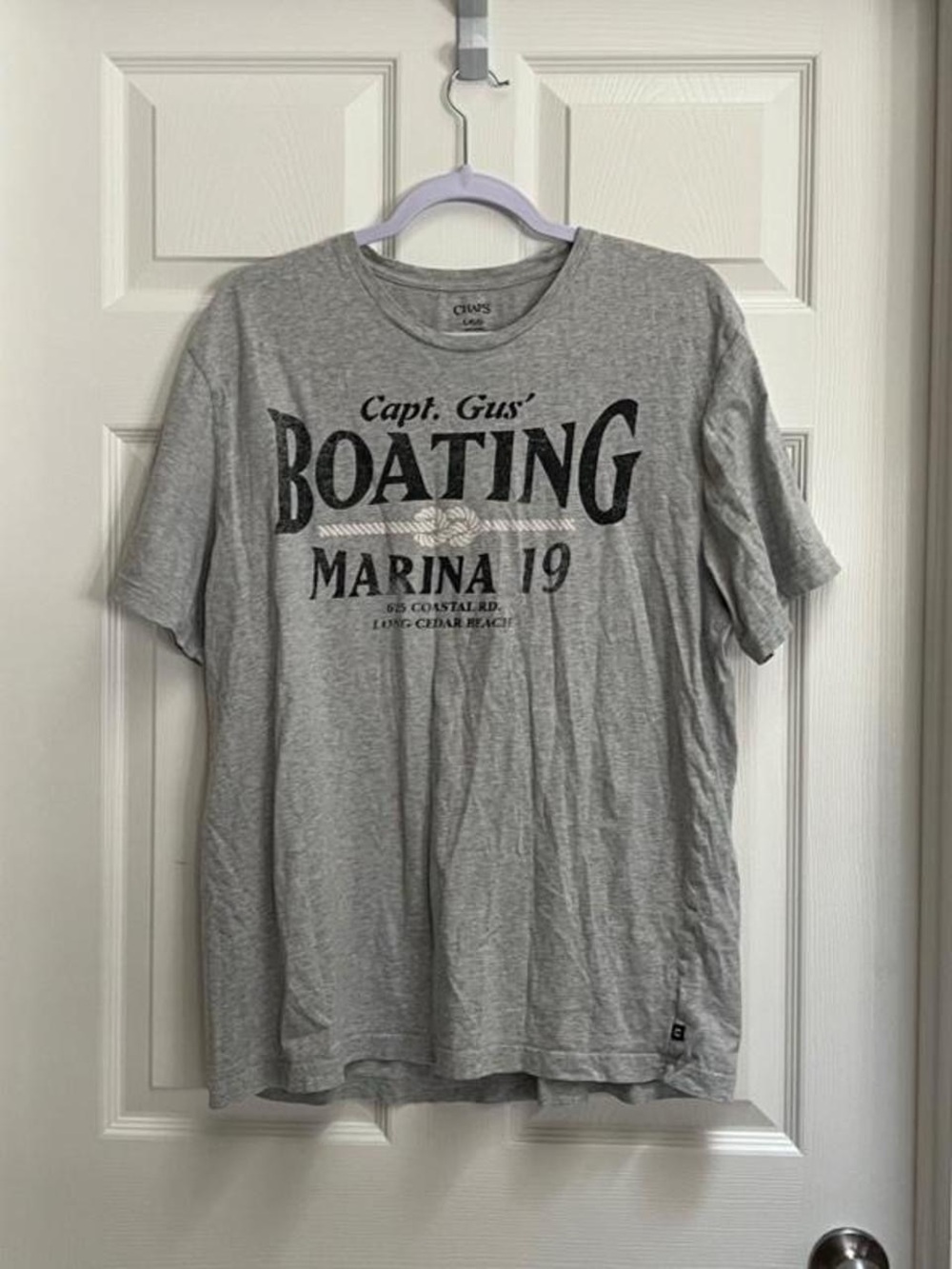 Gray oversized Captain Gus Boating graphic tee